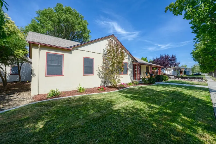 1014 S Street, Newman, CA 95360 - #2