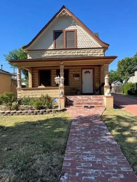 411 J. Street, Los Banos, CA 93635