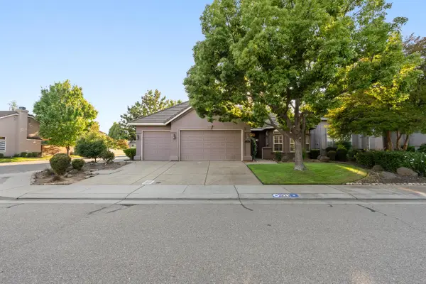 933 Golden Oak Drive, Lodi, CA 95242