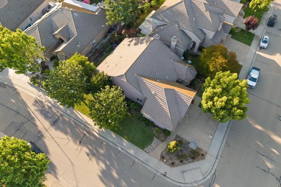 933 Golden Oak Drive, Lodi, CA 95242 - #2
