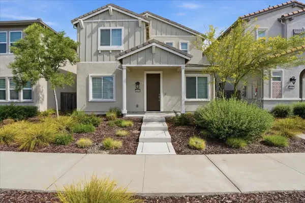 1619 N Breezy Meadow Drive, Sacramento, CA 95834