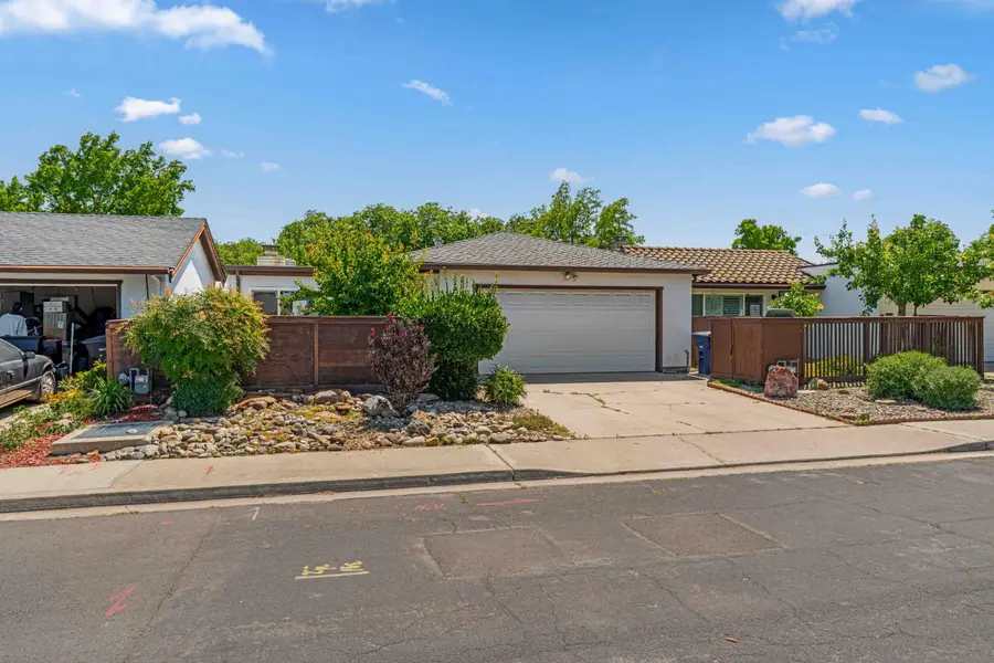 324 De Vega Court, Modesto, CA 95354 - #3