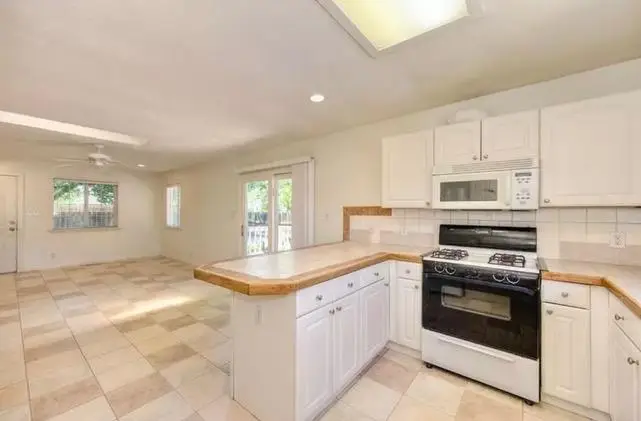 736 S School Street, Lodi, CA 95240 - #2