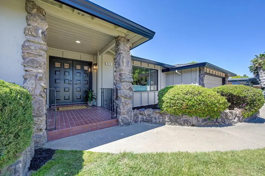 945 Trestle Glen Way, Sacramento, CA 95831 - #3