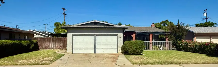 835 Nevada Avenue, Los Banos, CA 93635 - #2