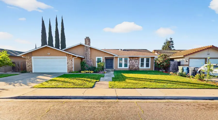 540 Fullerton, Turlock, CA 95382 - #2