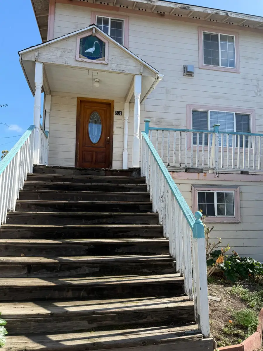 301 B Street, Isleton, CA 95641 - #2