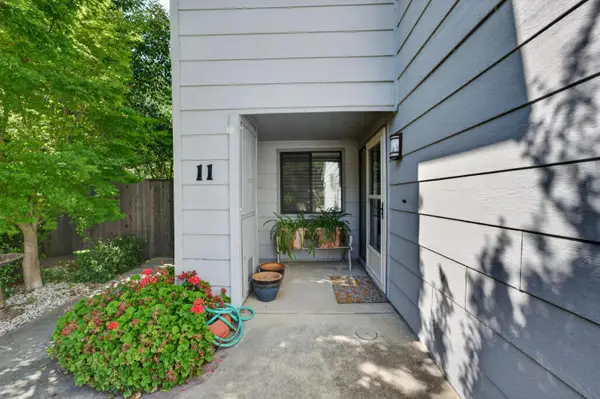 11 Park West Court, Sacramento, CA 95831