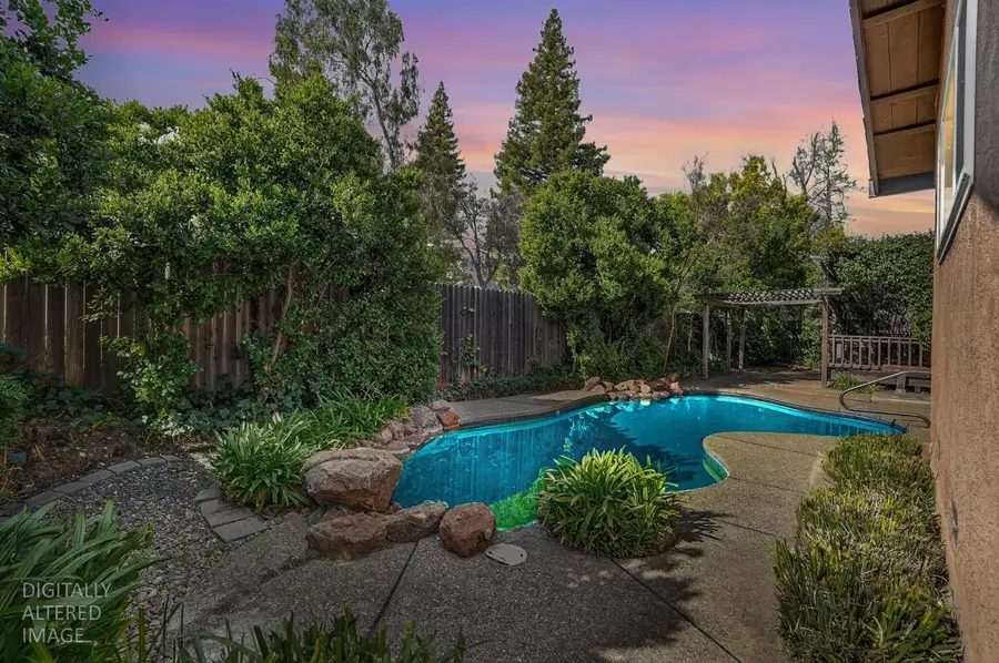 6129 Kifisia Way, Fair Oaks, CA 95628 - #3