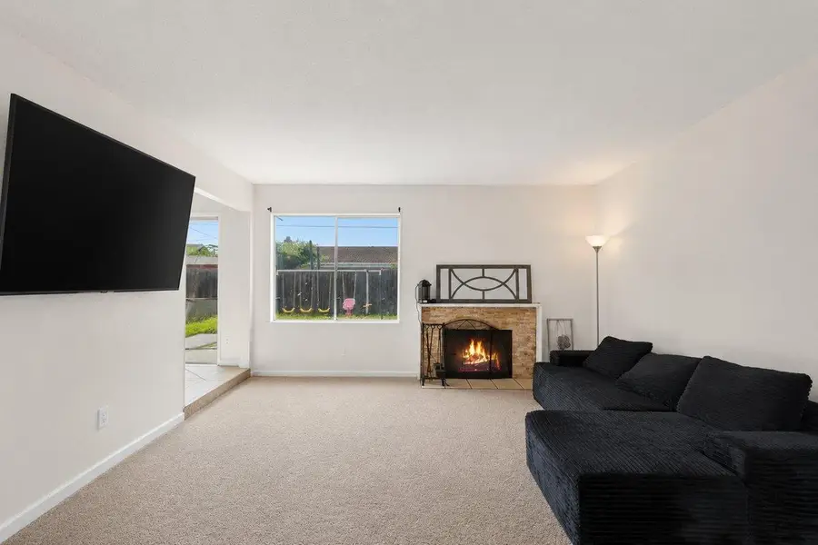 7033 3rd Pkwy, Sacramento, CA 95823 - #2
