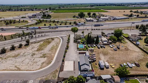 1941 N Main Street, Manteca, CA 95336