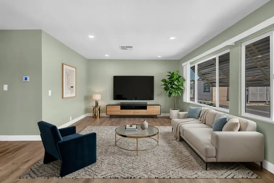 4923 Gardendell Road, Sacramento, CA 95834 - #2