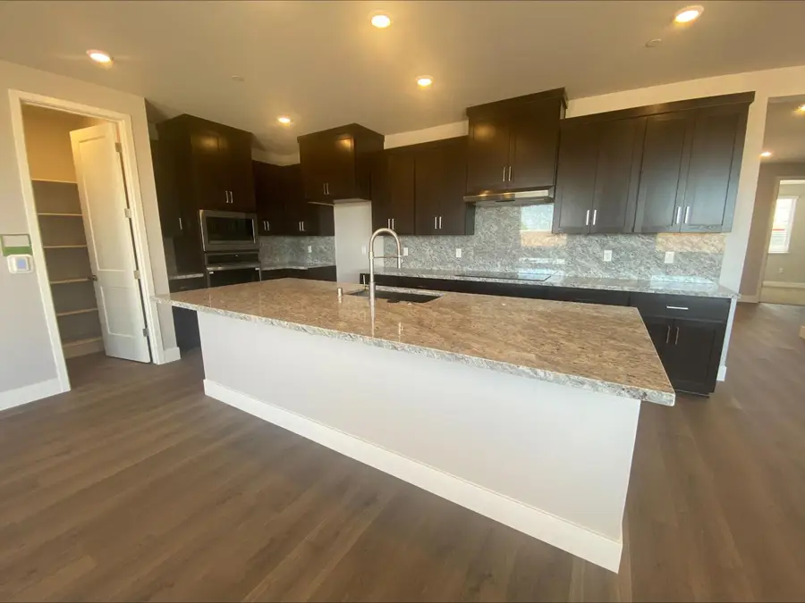 1265 Mccabe Circle, Galt, CA 95632 - #2