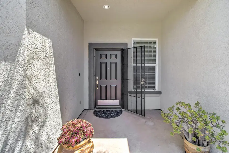 9827 Brinzino Court, Elk Grove, CA 95757 - #3