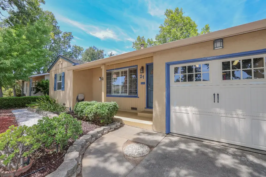 21 Southwood Drive, Woodland, CA 95695 - #3