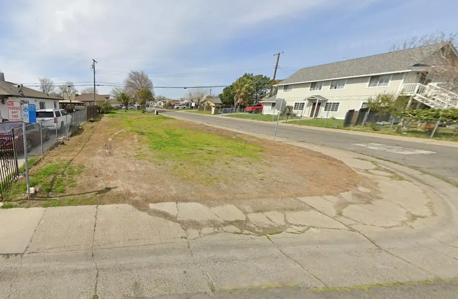 5670 79th Street, Sacramento, CA 95824 - #2