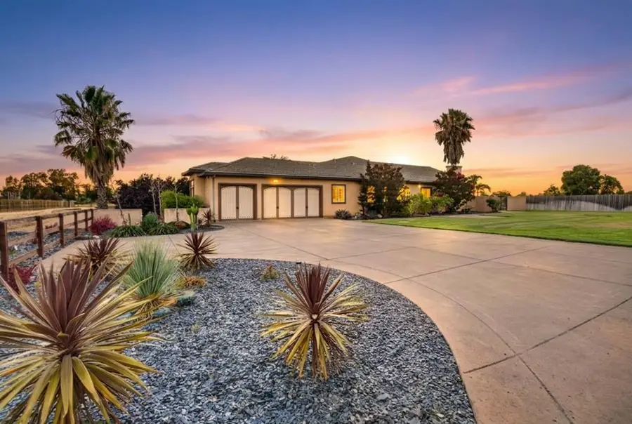 6141 W 4th Street, Rio Linda, CA 95673 - #2