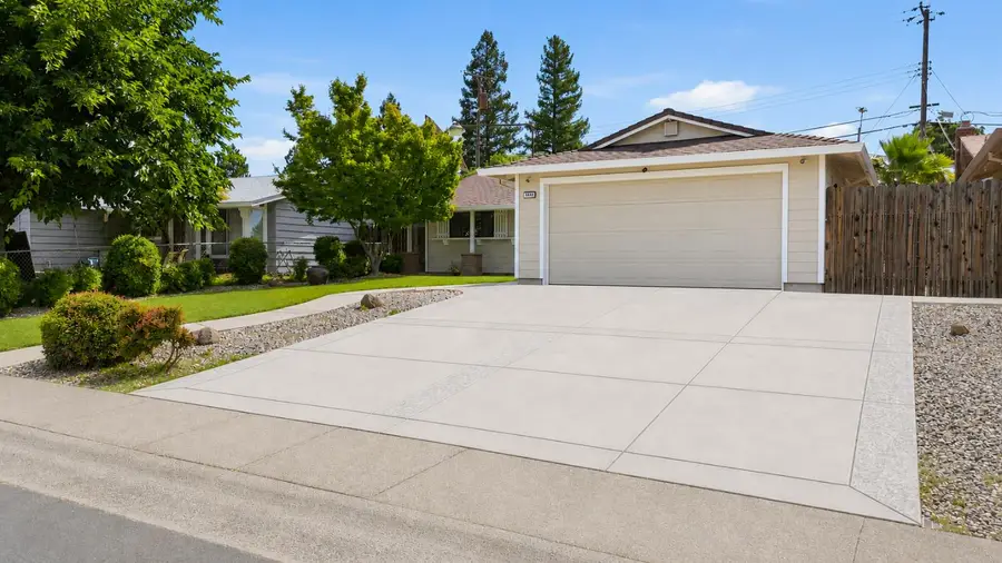 5532 Manzanita Avenue, Carmichael, CA 95608 - #2