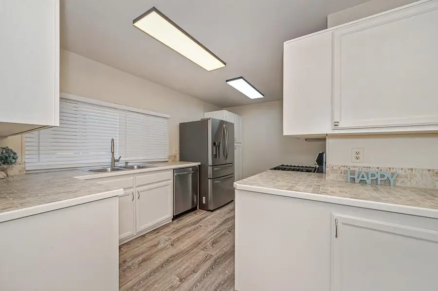137 Kassberg, Roseville, CA 95678 - #3