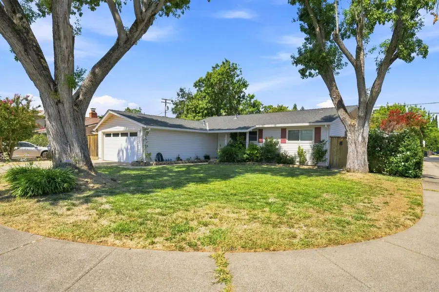 10833 Walnutwood Way, Rancho Cordova, CA 95670 - #2