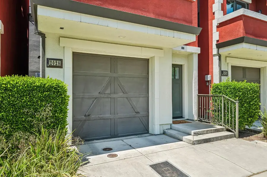 2028 20th Street, Sacramento, CA 95818 - #2