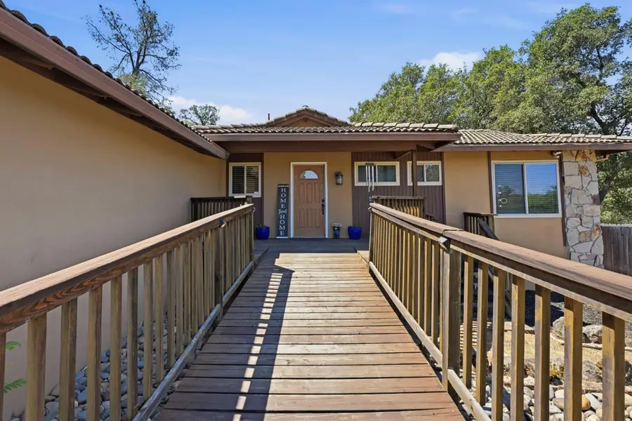 1000 Calgary Court, El Dorado Hills, CA 95762 - #2