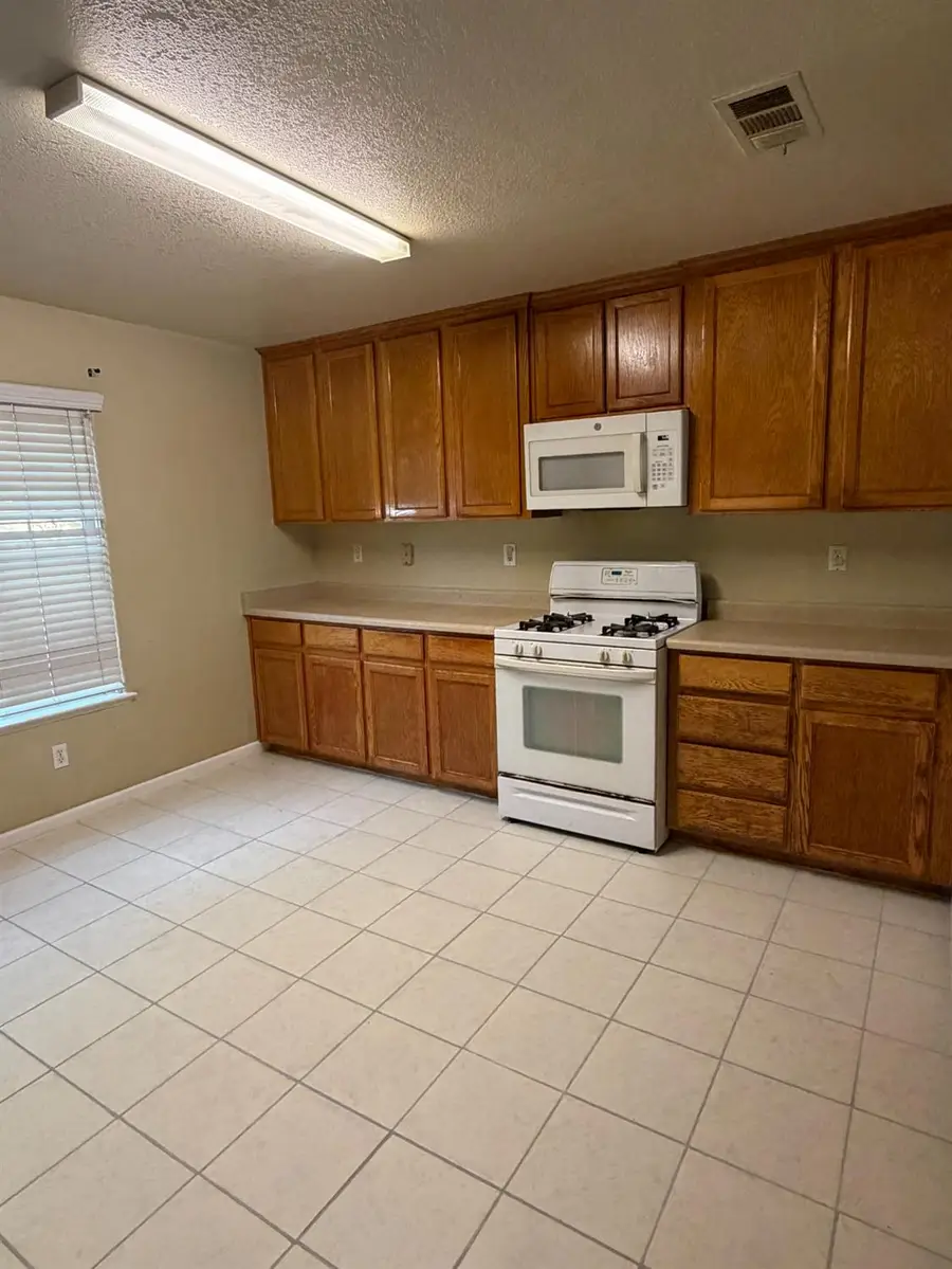 1209 Crater Avenue, Modesto, CA 95351 - #3