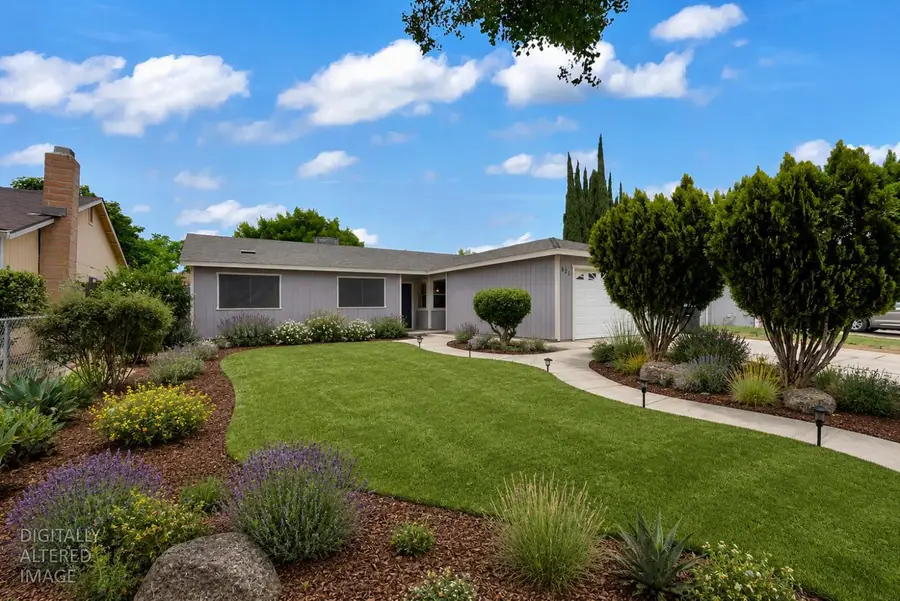 625 Periwinkle Drive, Patterson, CA 95363 - #2