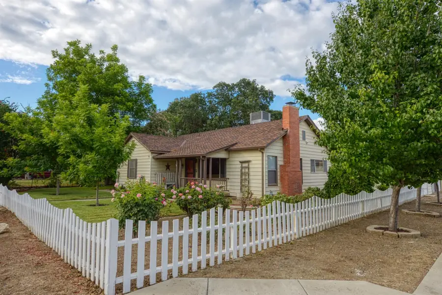 601 N 4th Street, Patterson, CA 95363 - #2