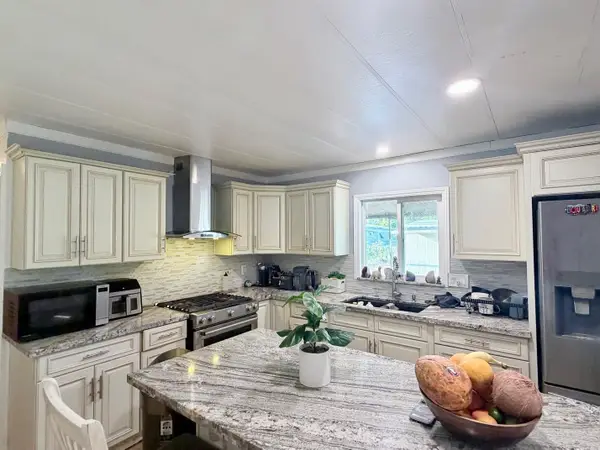 4900 N. Hwy. 99 #169, Stockton, CA 95212