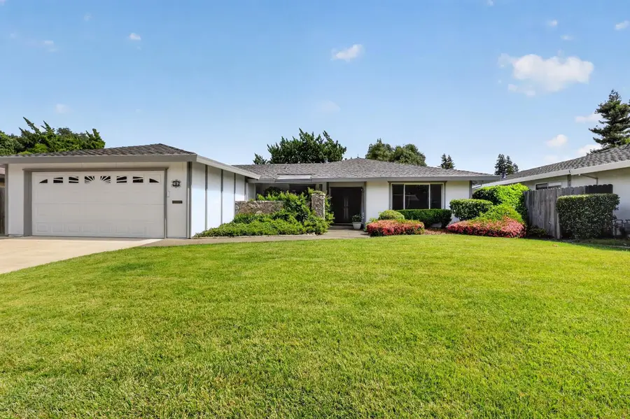 36 Southlite Circle, Sacramento, CA 95831 - #3
