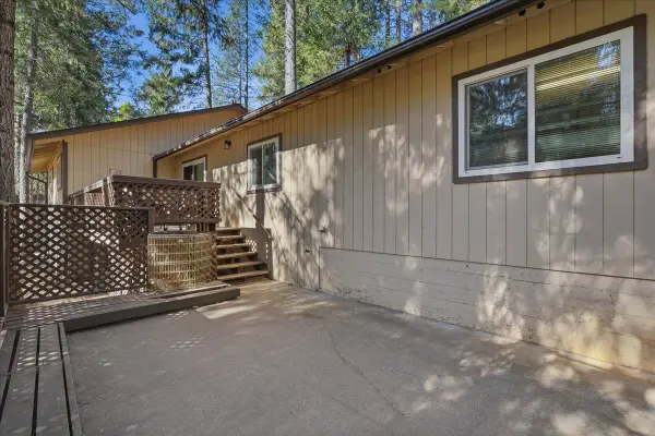 5524 Daisy Drive, Pollock Pines, CA 95726