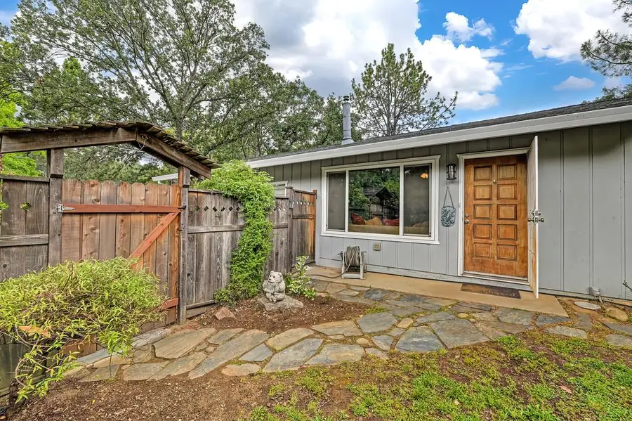 6689 Rhodes Avenue, Placerville, CA 95667 - #3