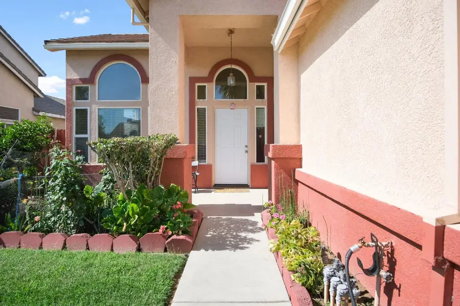 2907 Evergreen Court, Livingston, CA 95334 - #3