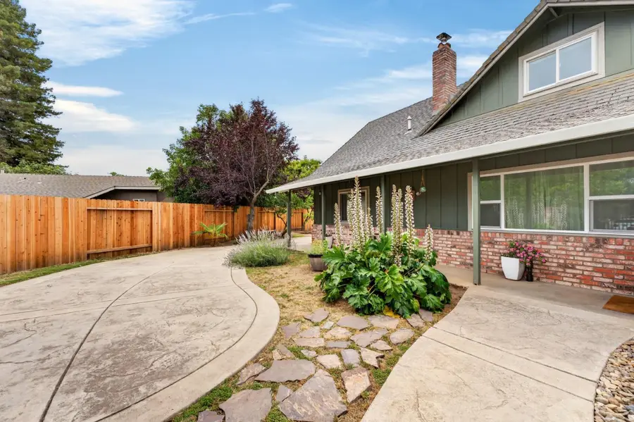 420 Colusa Place, Woodland, CA 95695 - #3