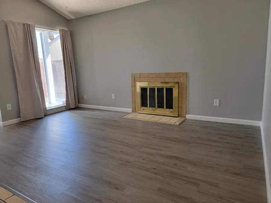 7206 Willowwest Court, Sacramento, CA 95828 - #3