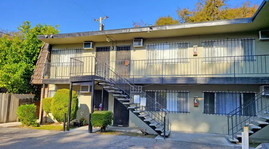 419 W Flora Street, Stockton, CA 95203 - #2