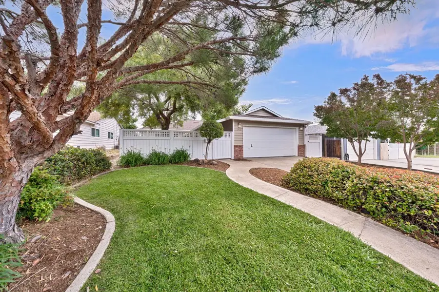 5422 Earnell Street, Carmichael, CA 95608 - #3