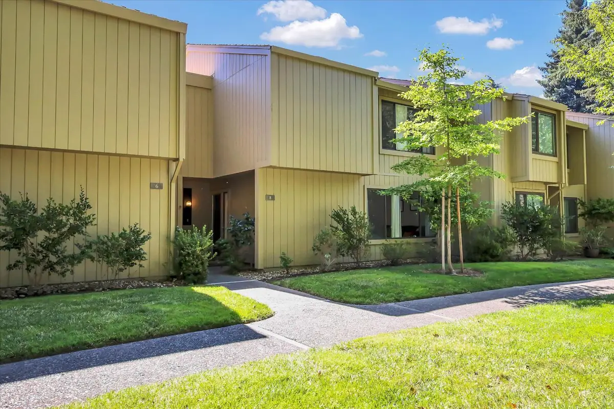 8 Adelphi Court, Sacramento, CA 95825 - #1