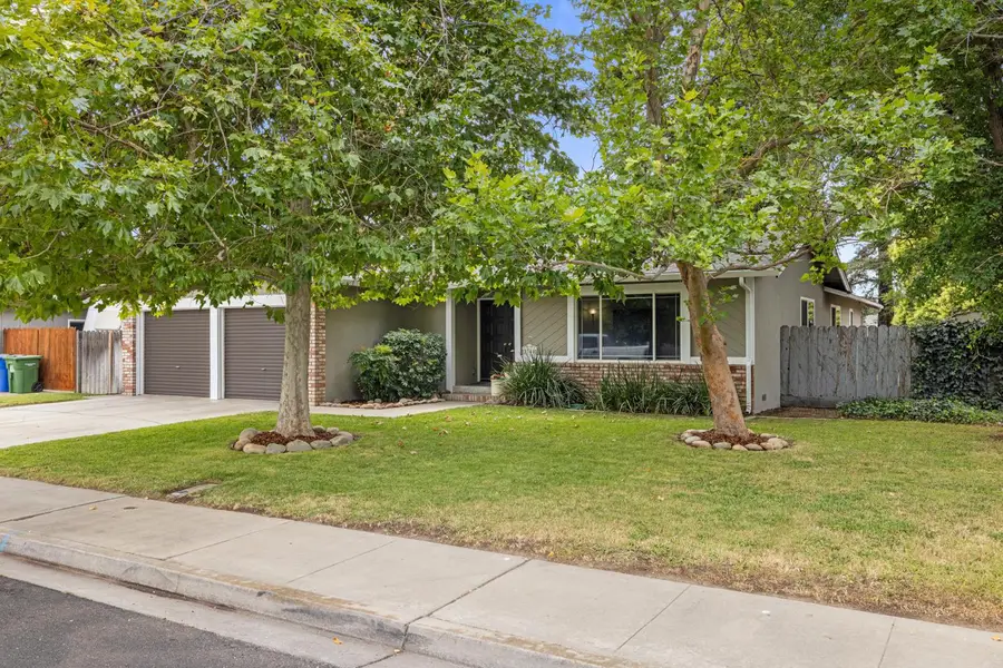 2340 E Hawkeye Avenue, Turlock, CA 95380 - #2