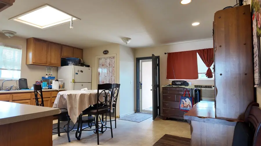 7721 39th Avenue, Sacramento, CA 95824 - #3