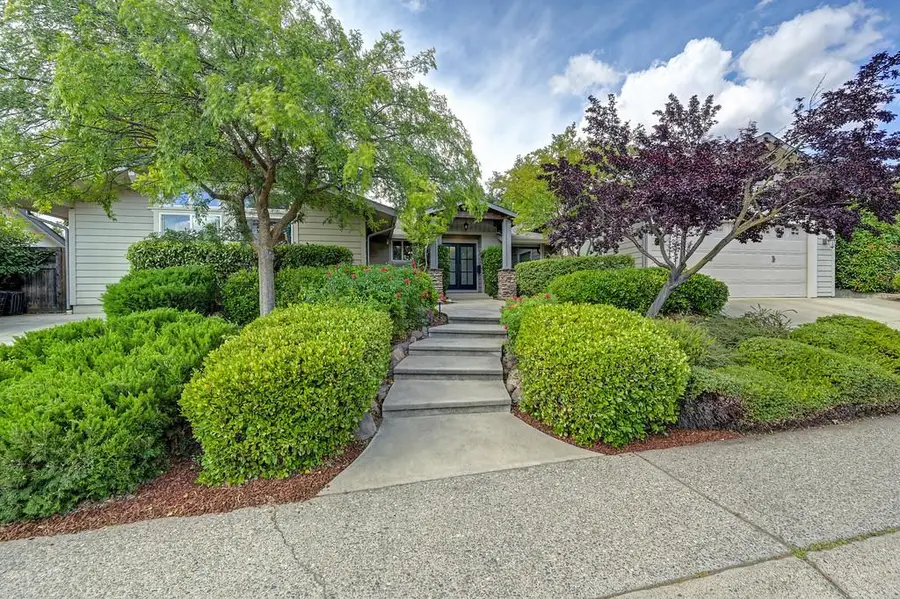 325 Diamond Oaks Road, Roseville, CA 95678 - #2