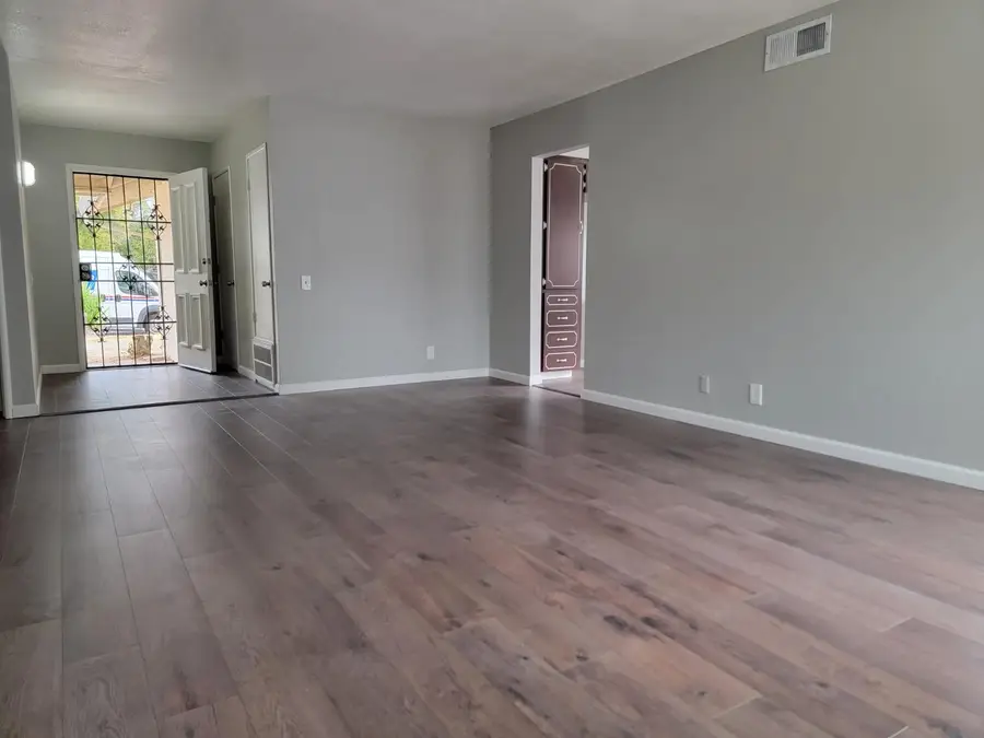 7548 Lindale Drive, Sacramento, CA 95828 - #3