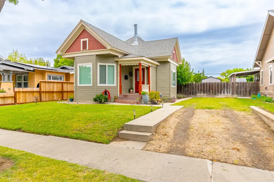 1042 R Street, Newman, CA 95360 - #3