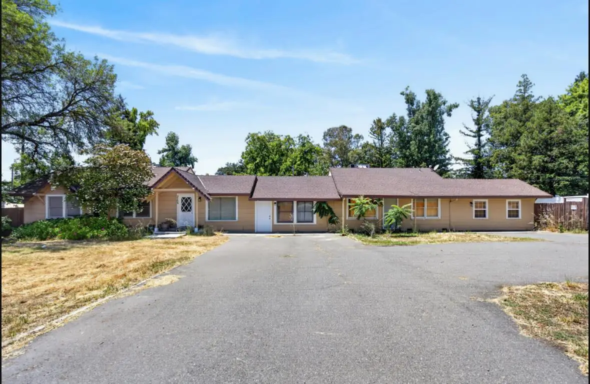 2709 Walnut Avenue, Carmichael, CA 95608 - #1