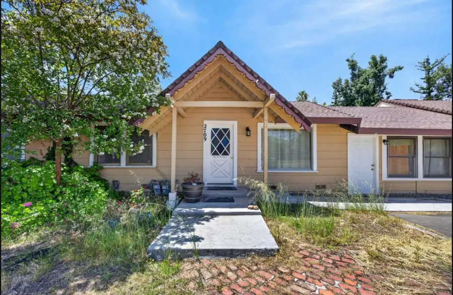 2709 Walnut Avenue, Carmichael, CA 95608 - #3