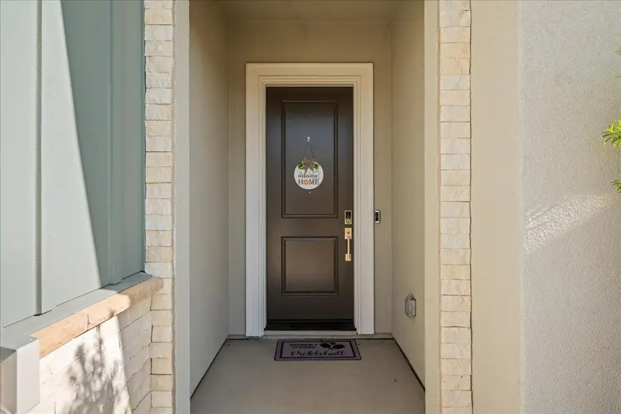 4211 Meadow Crest Drive, Folsom, CA 95630 - #2