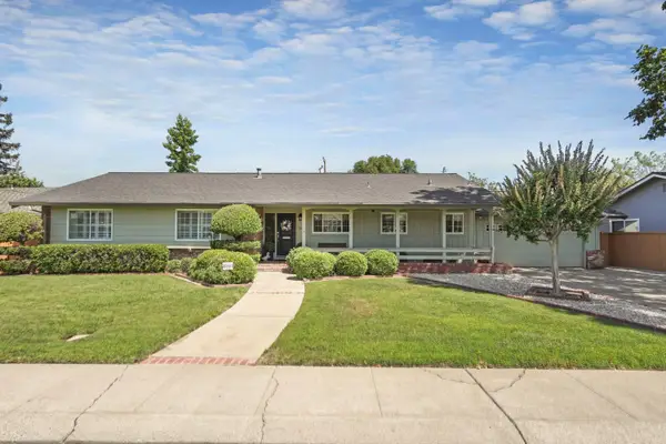 15 W Robinhood Drive, Stockton, CA 95207