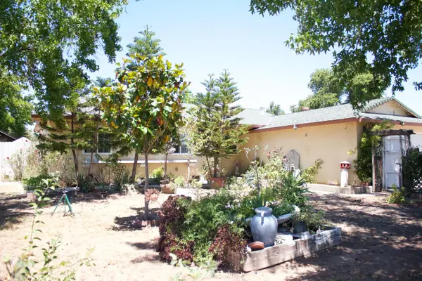 3201 Trentwood Way, Sacramento, CA 95822