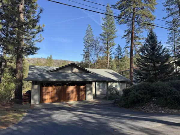 13077 Wells Fargo Drive, Groveland, CA 95321